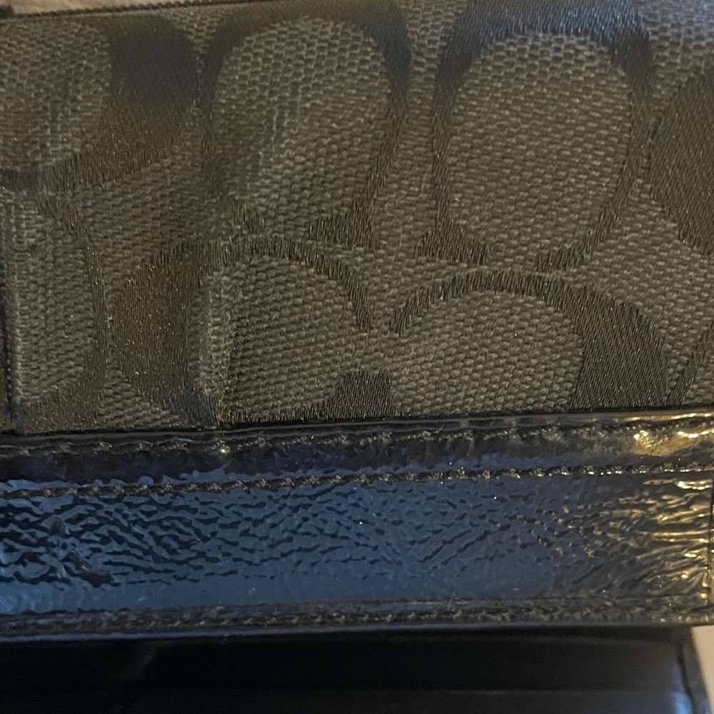 Coach Black Wallet With Signature Pattern And Pat… - image 4